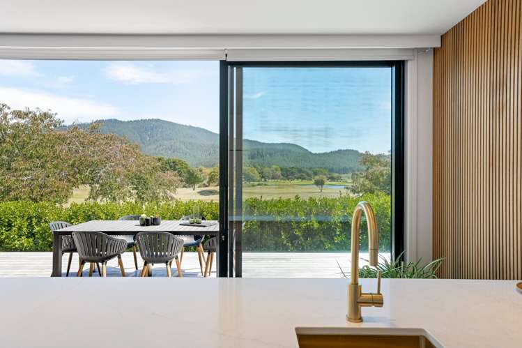 110 Augusta Drive Pauanui_16