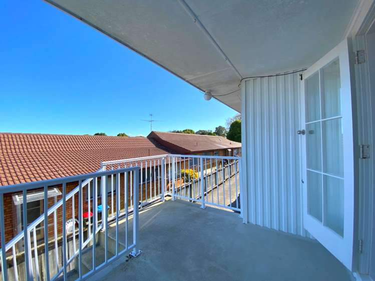 5/19 Turama Road Royal Oak_19