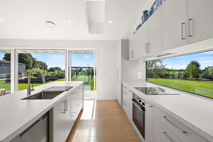 130 Cross Road Lepperton_7