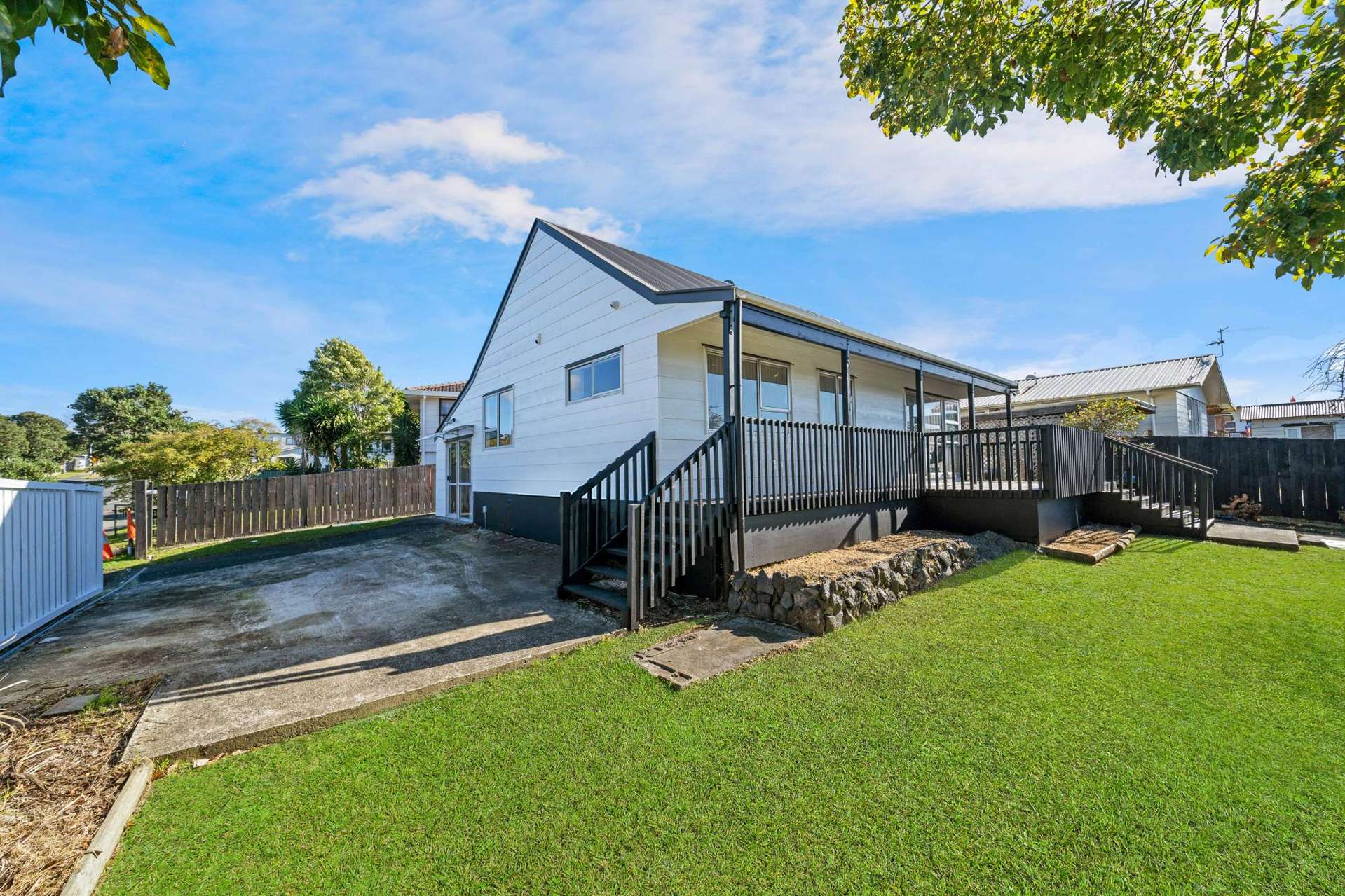 1/2 Kennington Drive Clendon Park_0