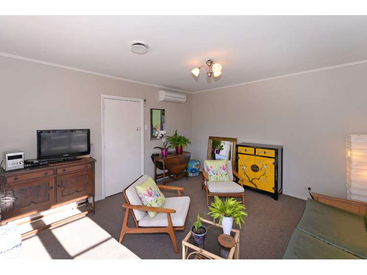 28 Jenner Road Toi Toi_4