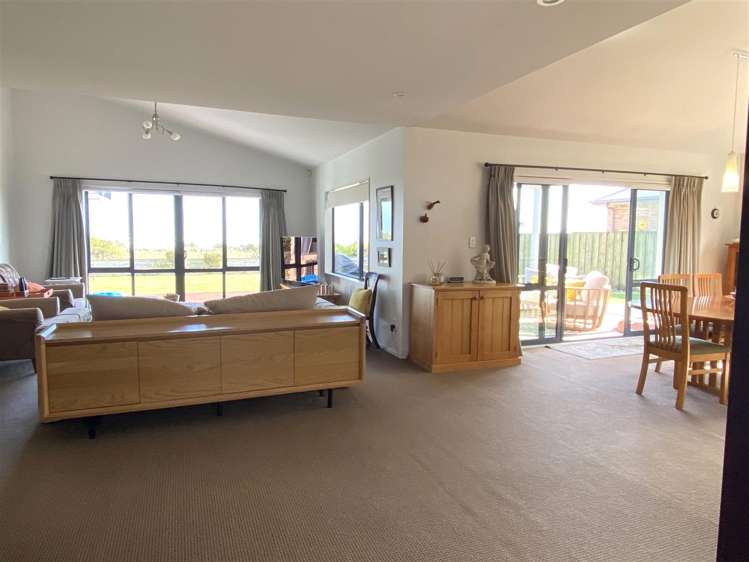 22 Karoro Place Karoro_6