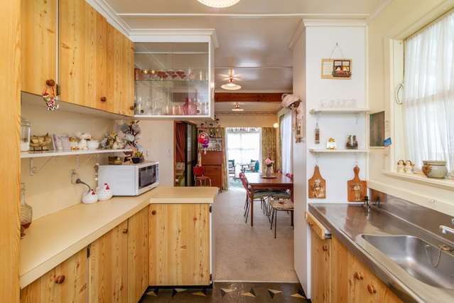 87 Waddington Drive Naenae_3