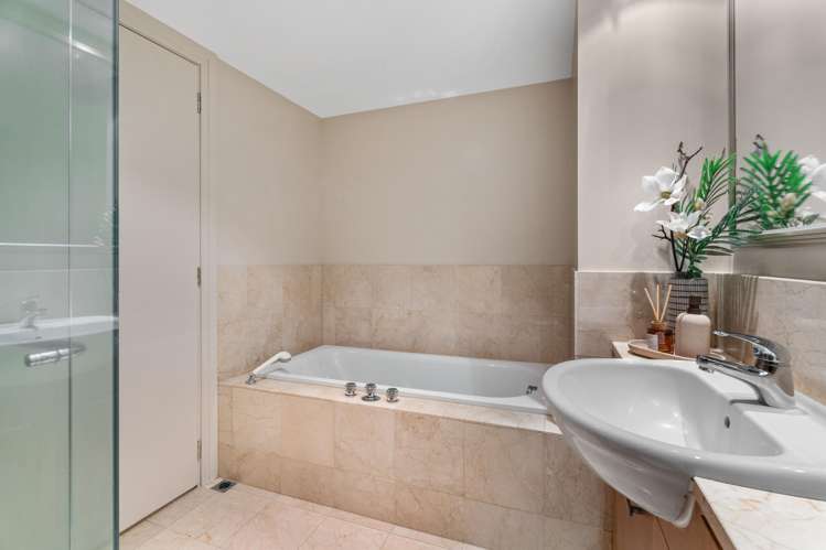 1711/1 Courthouse Lane Auckland Central_18