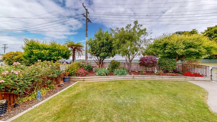 7 West Crescent Te Puru_29