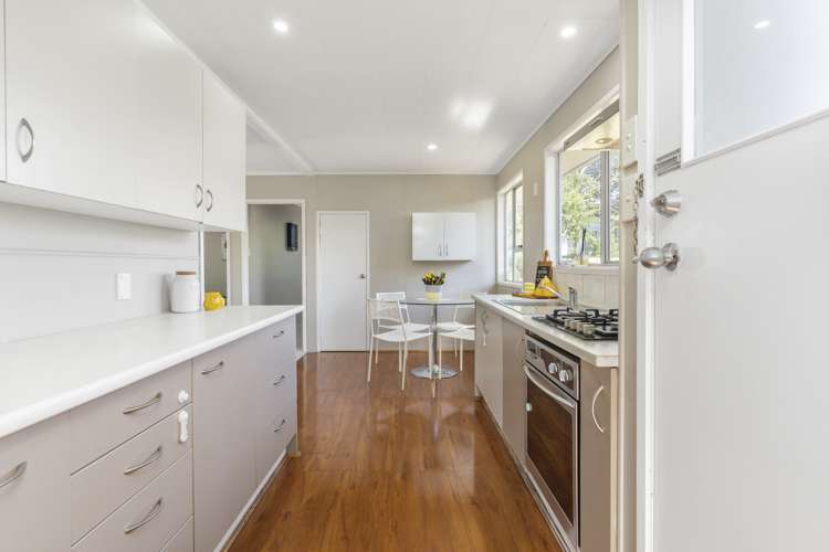 2/44 Rowandale Avenue Manurewa_3