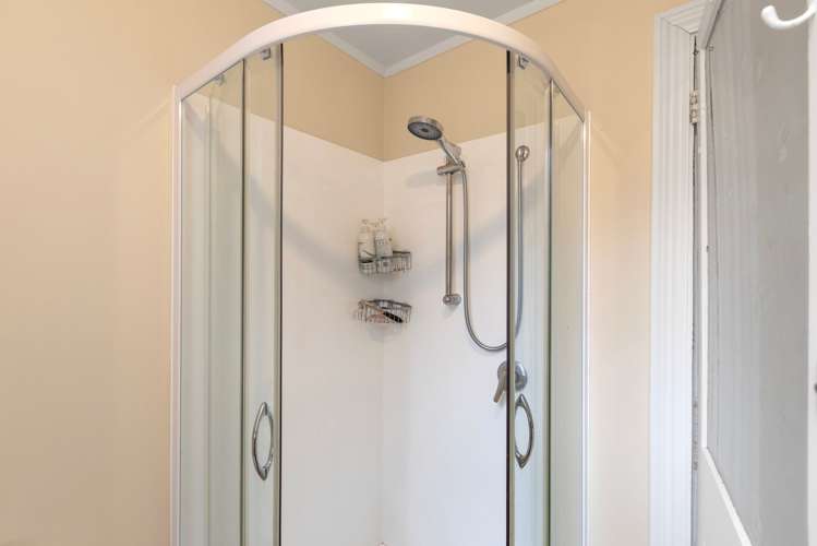 36 Railway Esplanade Gore_24