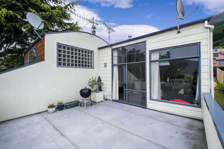 11a Avalon Crescent Fernhill/Sunshine Bay_16