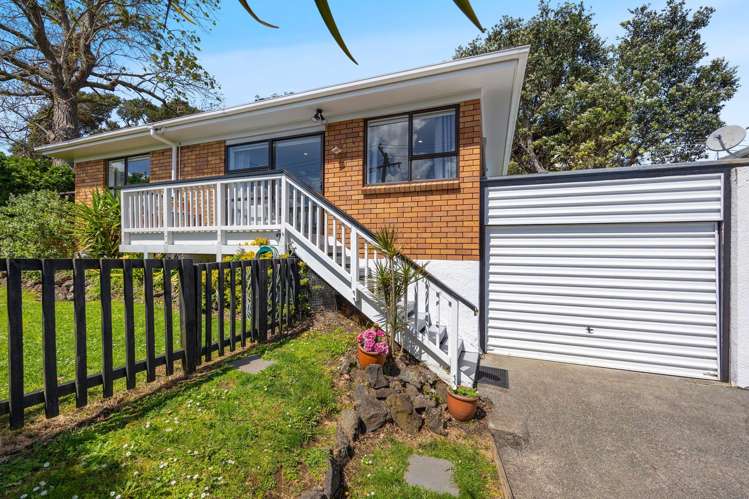 4A Sullivan Avenue Mangere Bridge_11
