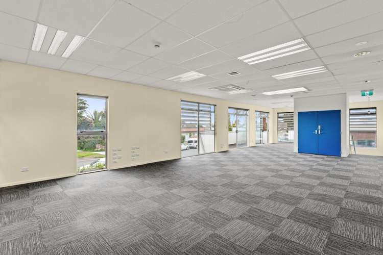 Unit 1, 282 Chadwick Road Greerton_15