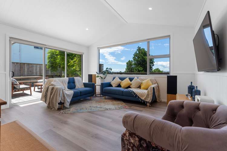 55b Paynters Avenue Strandon_25