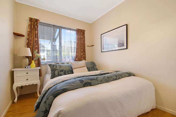 2/1 Pimento Place New Lynn_11
