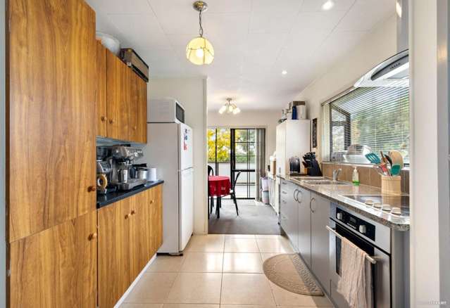 19 Anglers Way Wattle Downs_3