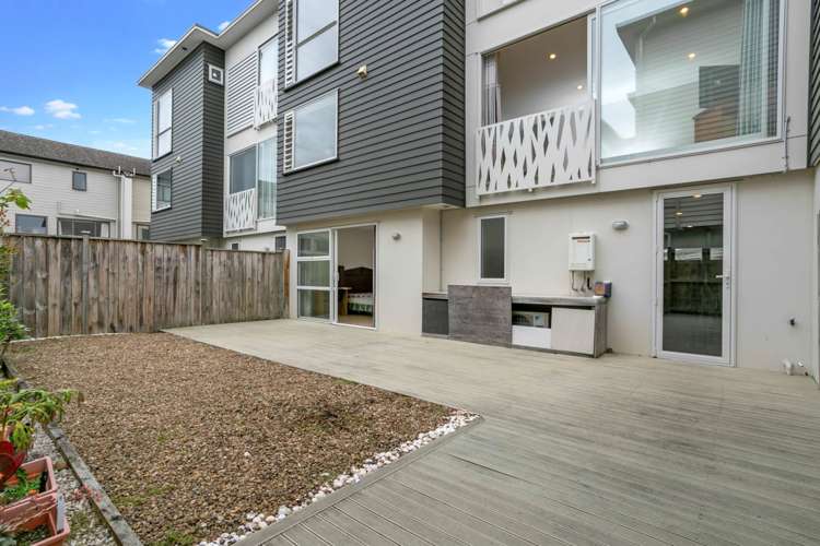 2/21b Mount Smart Road Royal Oak_5