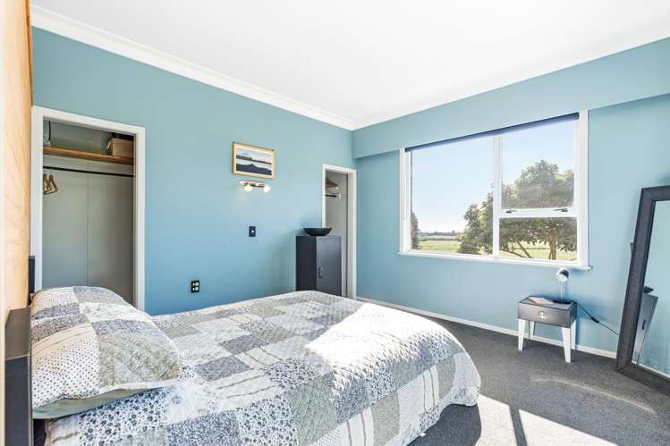 1606 South Road Oakura_18