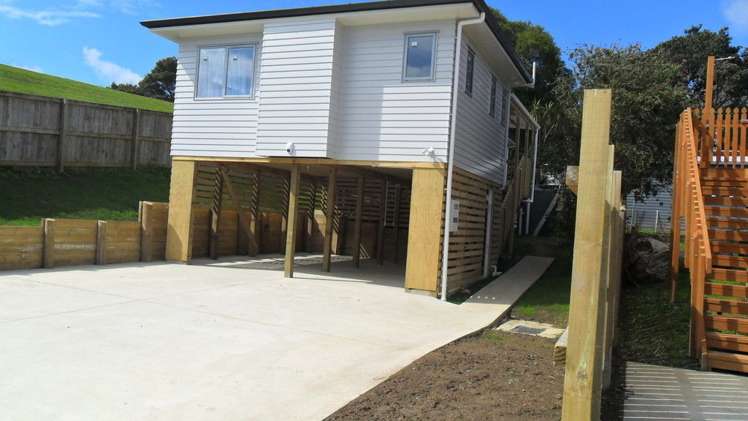 27b Stott Avenue Birkdale_0