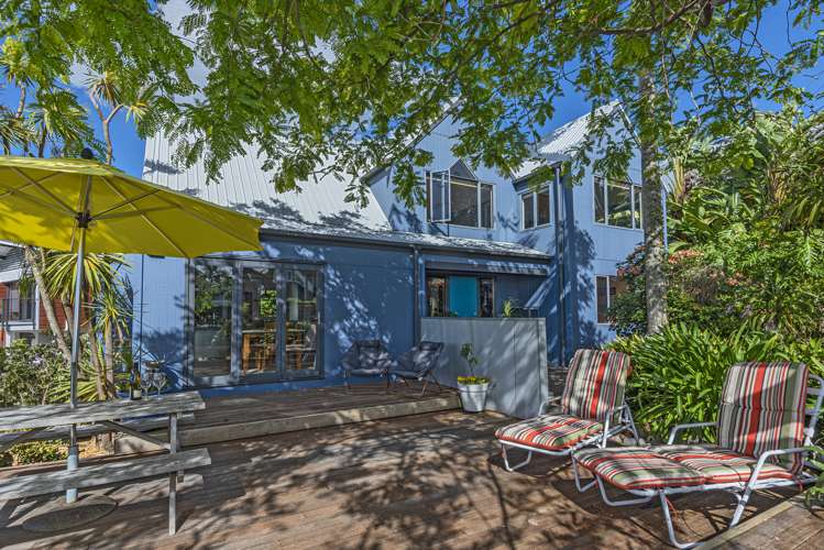 300 Beach Road Onerahi_23