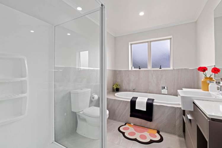 75 Mackay Drive Greenhithe_15