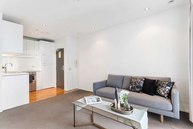 37B/16 Gore Street City Centre_1