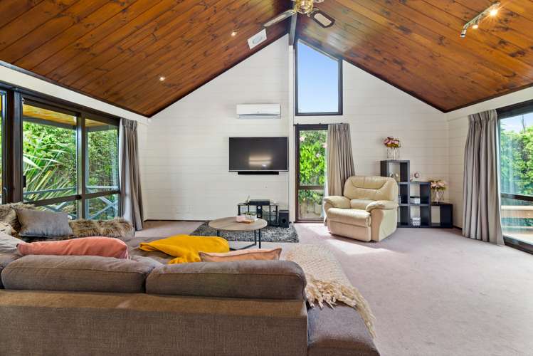 13 Henare Place Tihiotonga_12