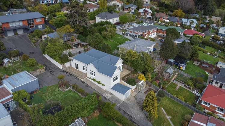 2 Mission Hills Drive Poraiti_1