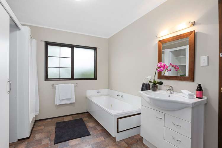 220 South Road Caversham_11