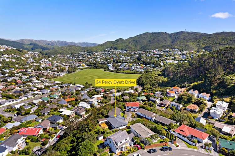34 Percy Dyett Drive Karori_17