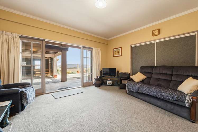 16 Ngaparaoa Drive Maketu_21