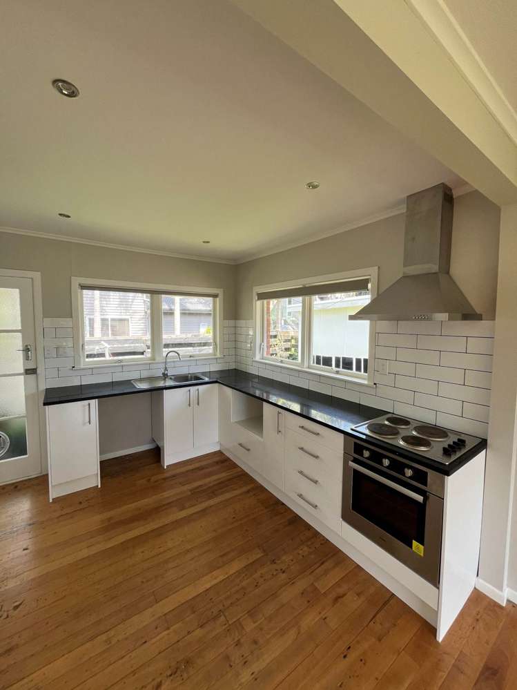 1/34 Lake Pupuke Drive Takapuna_3