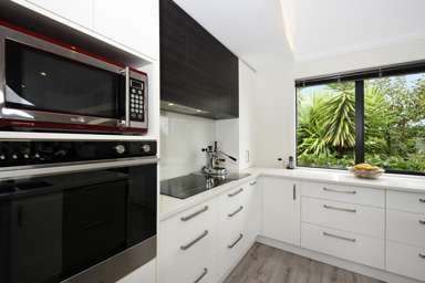 1 Andy Whiting Place_4