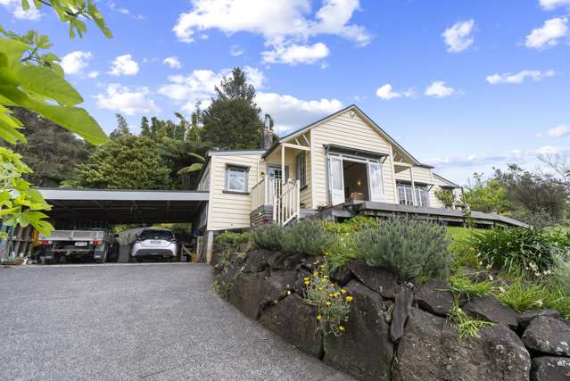 284 Forest Hill Road Waiatarua_3