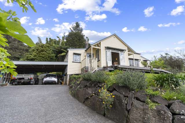 284 Forest Hill Road Waiatarua_2