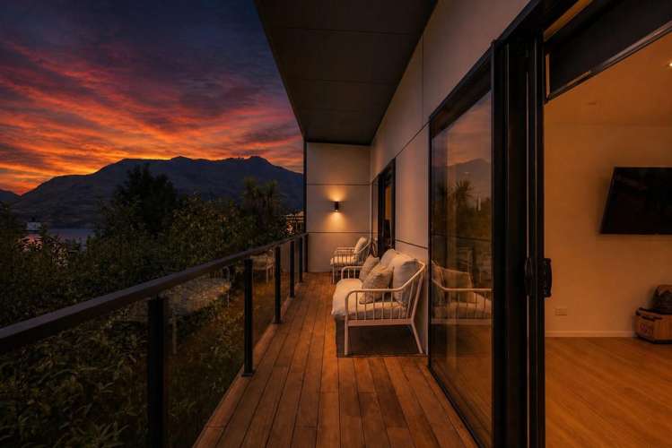 5C Aspen Grove Fernhill/Sunshine Bay_36