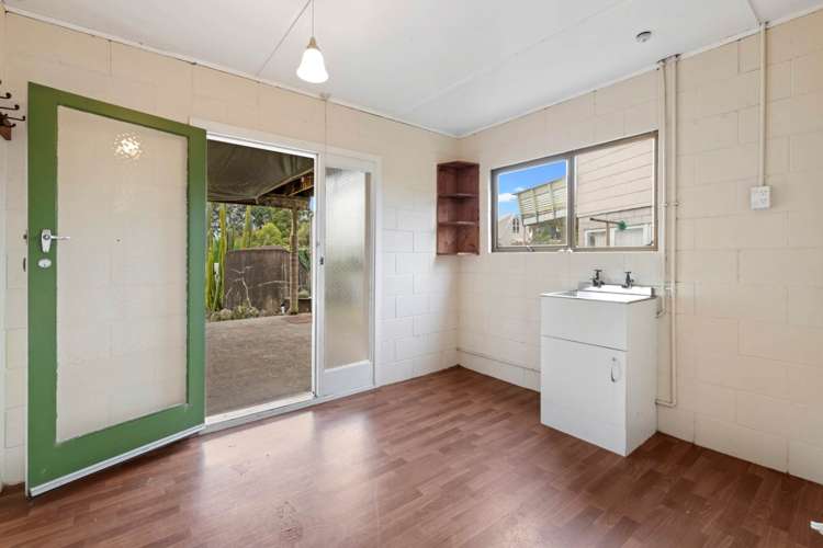 147 Howard Road Orere Point_17