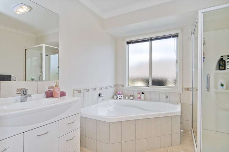 10 Aurora Avenue Welcome Bay_20