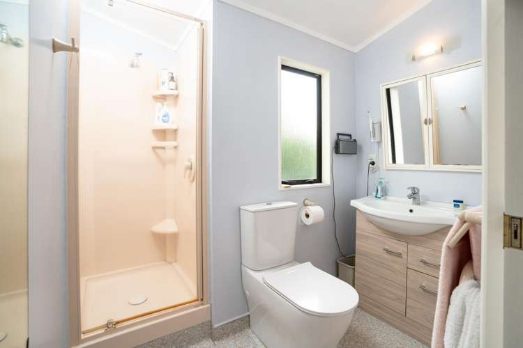 2 Lavinia Grove Waikanae Beach_21