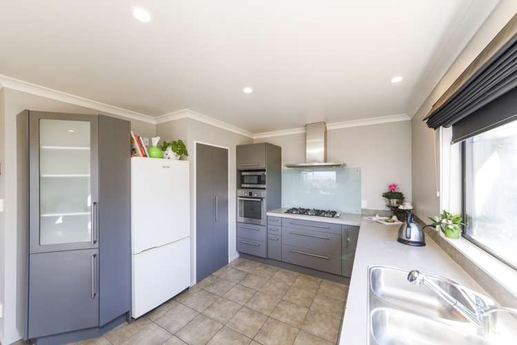 9 Logan Grove Feilding_15
