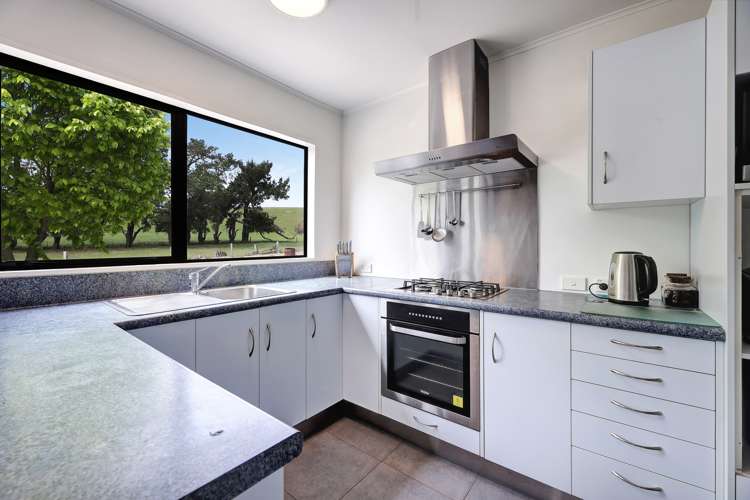 294 Stockgrove Road Amberley_13