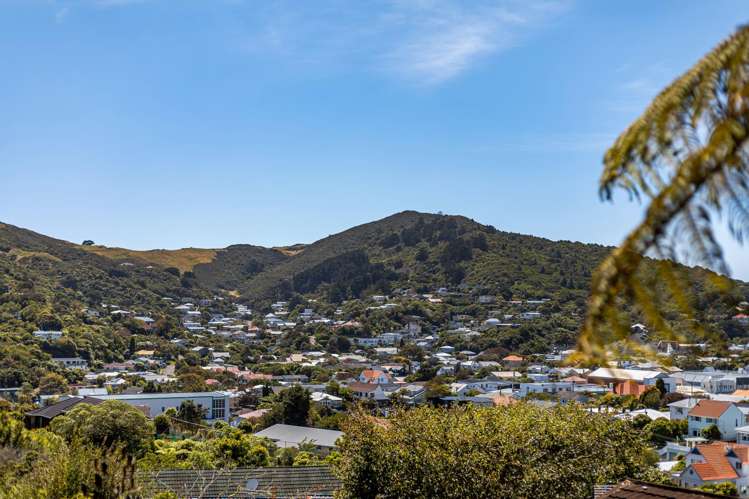 5 Lethenty Way Karori_11