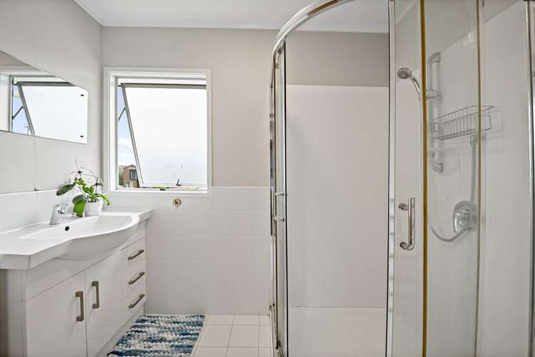 1 Glenbury Place Massey_12