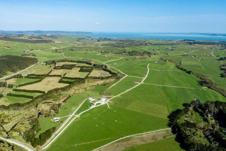 392 and 421 Journeys End Tapora_7