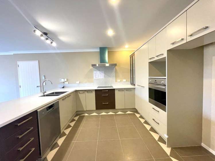 33 Janway Avenue Flat Bush_6