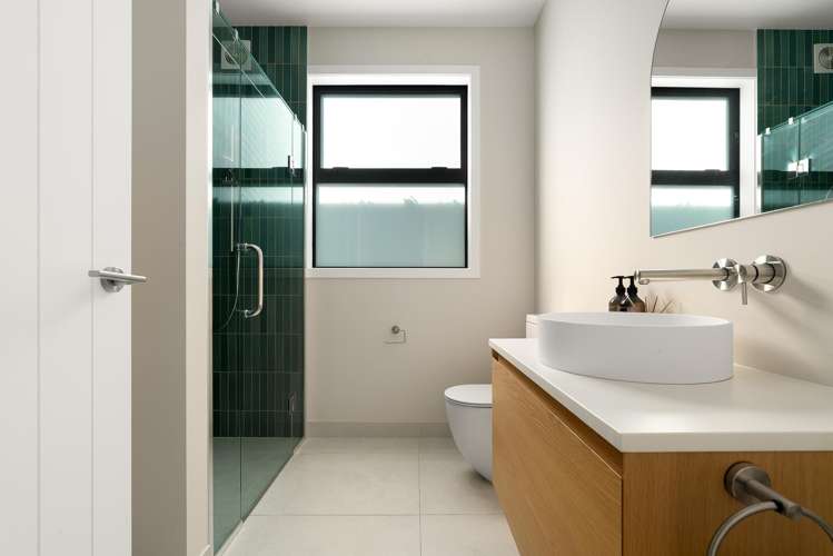8 Lemington Road Westmere_23
