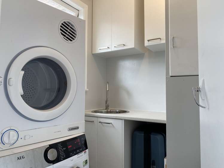 8 Justin Place Te Atatu Peninsula_16