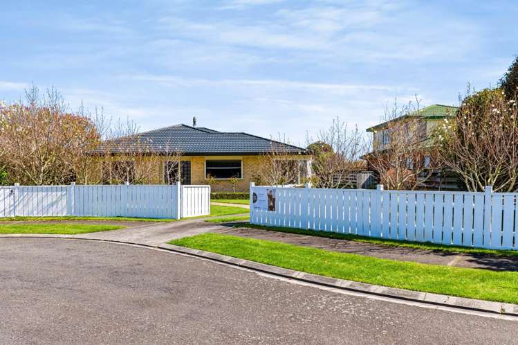 6 Edna Wills Place Hawera_29