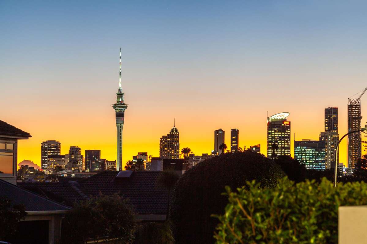 112 Saint Stephens Avenue_3