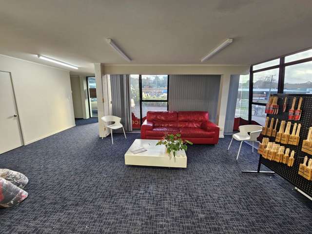 Unit A/9 Anvil Road Silverdale_4
