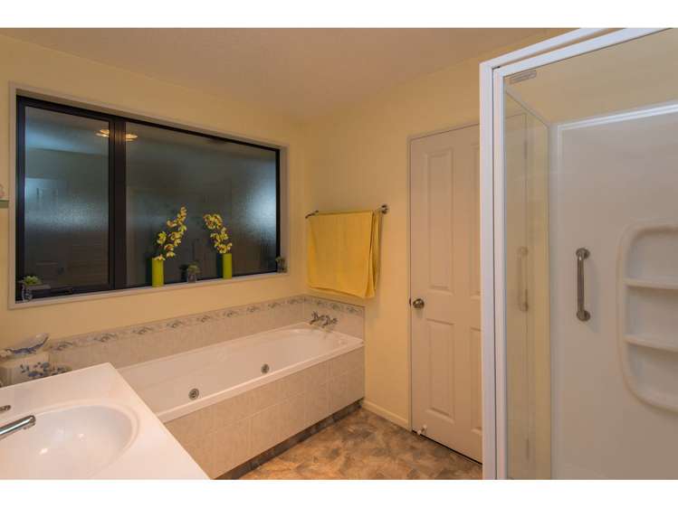 39 Bella Rosa Drive Hei Hei_11