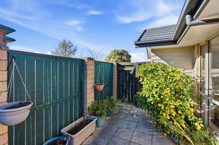 17 Bayliss Close Northwood_13