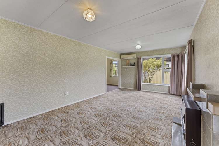 4 Heath Street Wainuiomata_2